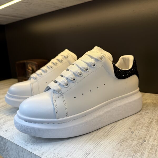 fullsizerender-8 Hakiki Deri Siyah Taşlı Kadın Sneakers 07